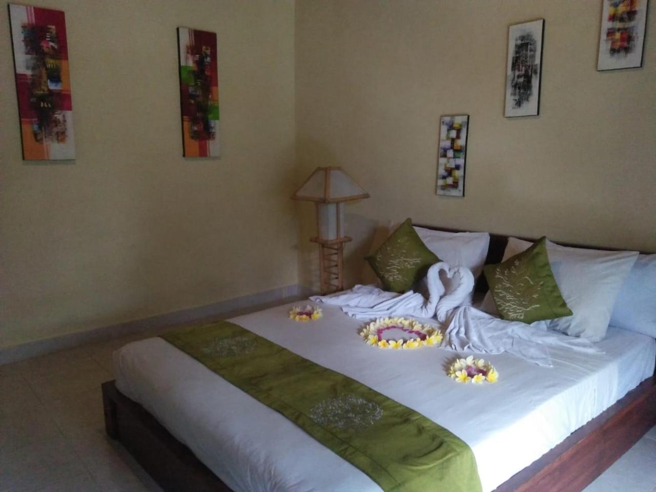 Lionk Bali House Bed & Breakfast Ubud  Exterior photo