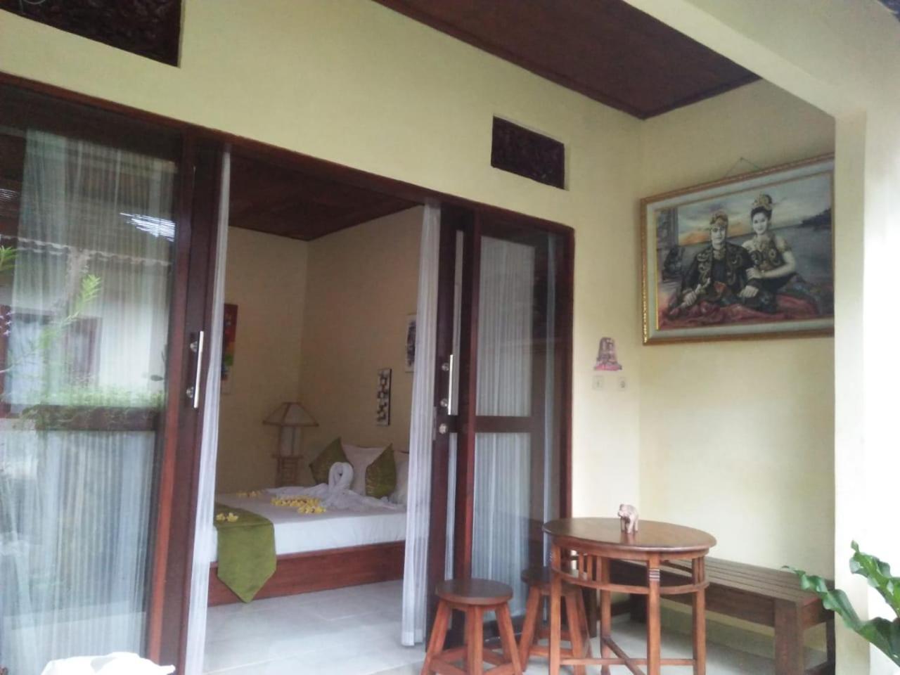 Lionk Bali House Bed & Breakfast Ubud  Exterior photo